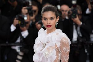 Sara Sampaio Sexy 100 thefappeningblog.com.jpg