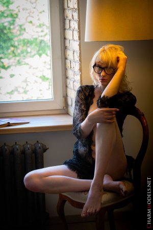 0003-19 thefappeningblog.com.jpg