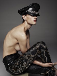 Saskia de Brauw Naked 02.jpg