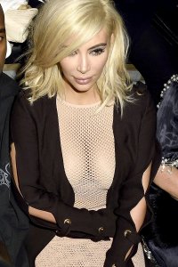Kim Kardashian Boobs 07.jpg