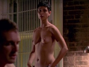 Morena Baccarin Naked 02.jpg
