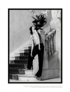 Franzi Mueller Topless 01.jpg