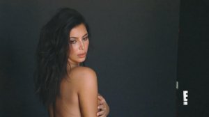 Kim Kardashian Naked 04.jpg