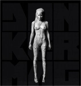 Yolandi Visser Naked 01.jpg