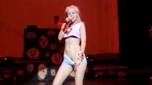 Yolandi Visser Naked 07.jpg