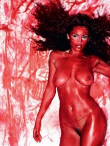 Kelly Brook Naked 09.jpg