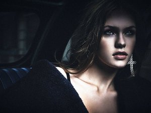 Lada Kravchenko Topless 07.jpg