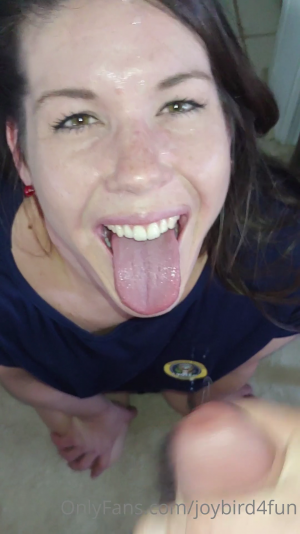 joybird4fun-22-10-2020-145598008-Early Voting Day fu.mp4_000010051.png