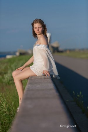 0118-08 thefappeningblog.com.jpg