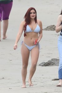Ariel Winter Sexy Bikini 8 thefappeningblog.com.jpg
