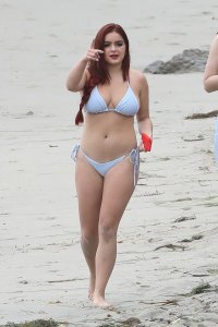 Ariel Winter Sexy Bikini 23 thefappeningblog.com.jpg