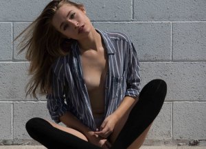 Vienna Kendall Nude & Sexy 76 thefappeningblog.com.jpg