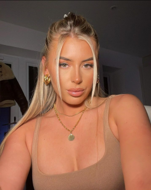 Screenshot 2023-01-11 at 22-40-38 Siân Owen (@sian.owenx) • Instagram photos and videos.png