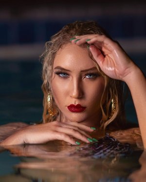 6E508D99-916E-434E-900E-6486A4D925CE.jpeg 6E508D99-916E-434E-900E-6486A4D925CE.jpeg