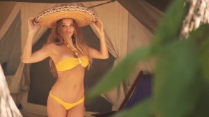 Hannah Jeter Sexy scr 17 thefappeningblog.com.jpg