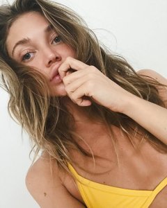 Gabriella Brooks Sexy Inst 1 thefappeningblog.com.jpg