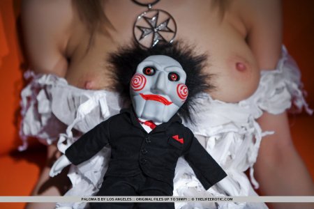 paloma-b-dark-friends-02 thefappeningblog.com.jpg