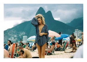 Bregje Heinen Sexy Topless 2 thefappeningblog.com.jpeg