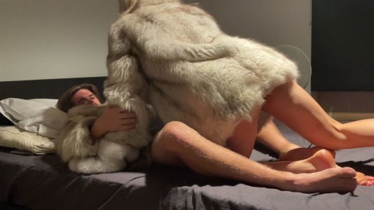 furfetishcouple-09-08-2021-2187945712-First fur sex in our new place П÷╔╟.mp4_000103436.jpg