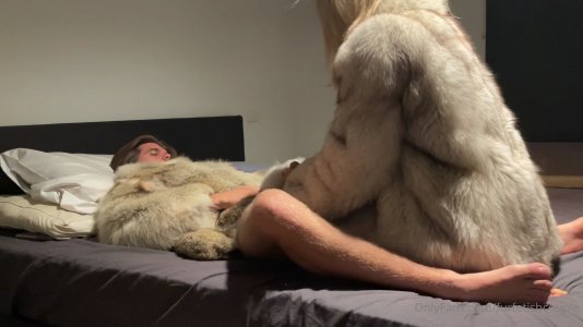 furfetishcouple-09-08-2021-2187945712-First fur sex in our new place П÷╔╟.mp4_000167041.jpg