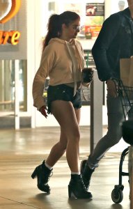 Ariel Winter 7 thefappeningblog.com.jpg