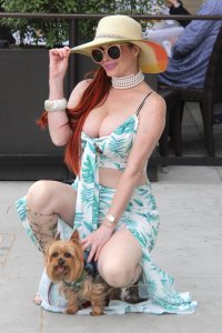 Phoebe Price Cleavage 1 thefappeningblog.com.jpg