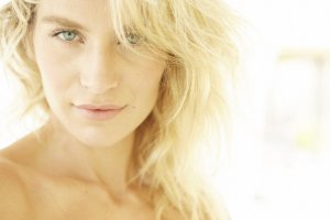 Lauren Bonner Nude Sexy 5 thefappeningblog.com.jpg