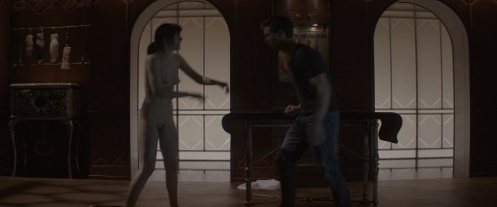 Fifty Shades of Grey (2015).mkv_snapshot_01.55.24.617.jpg
