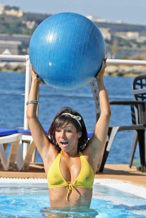 roxanne_pallett_01.jpg