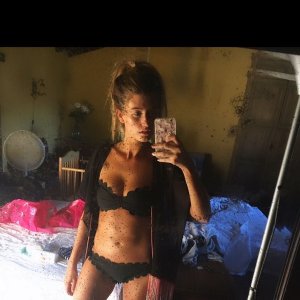 0_Charley-Webb-bikini.jpg