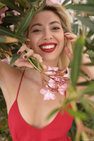 0008-01 thefappeningblog.com.jpg