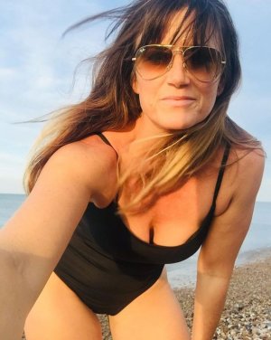 0_Dawn-Steele (1).jpg