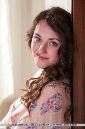 conchita-gostawa-01 thefappeningblog.com.jpg