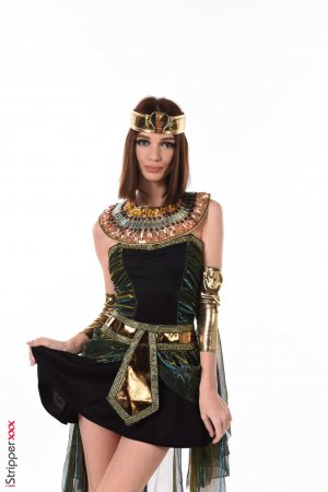 0013-02 thefappeningblog.com.jpg