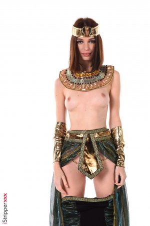 0013-04 thefappeningblog.com.jpg