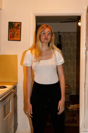 0003-02 thefappeningblog.com.jpg