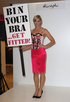 Jenni+Falconer+Launches+Bin+Bra+Campaign+SLHcczu4pFJx.jpg