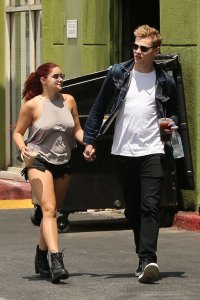 Ariel Winter Braless 10 thefappeningblog.com.jpg