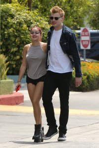 Ariel Winter Braless 23 thefappeningblog.com.jpg