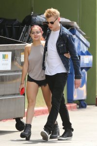 Ariel Winter Braless 26 thefappeningblog.com.jpg