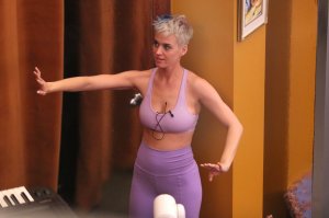 Katy Perry Sexy workout 86 thefappeningblog.com.jpg