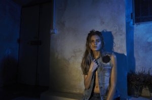 Ciara Turner Topless 06.jpg