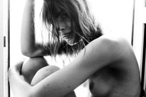 Bambi Northwood-Blyth Topless 10.jpg