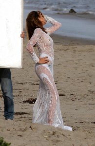 Cindy Crawford Topless 20.jpg