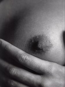 Sara Sampaio Naked 07.jpg