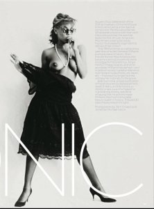 Vanessa Williams Naked 02.jpg