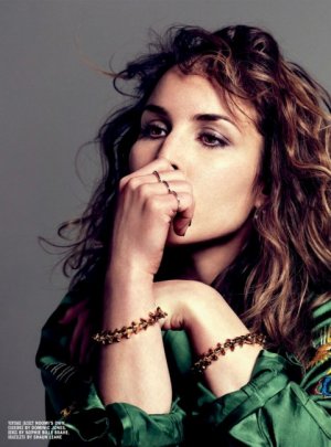 noomi-rapace-noomi-rapace-1531798527.jpg