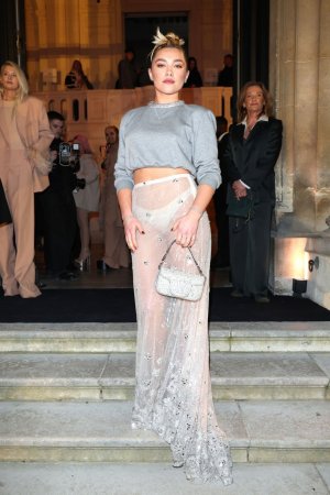 Florence Pugh (1).jpg Florence Pugh (1).jpg