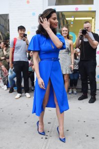 Olivia Munn Upskirt 127 thefappeningblog.com.jpg