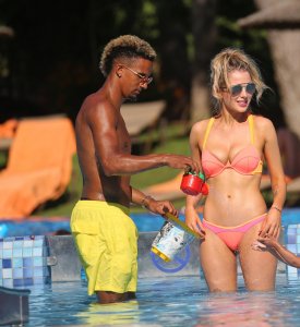 Helen Flanagan Sexy 7 thefappeningblog.com.jpg